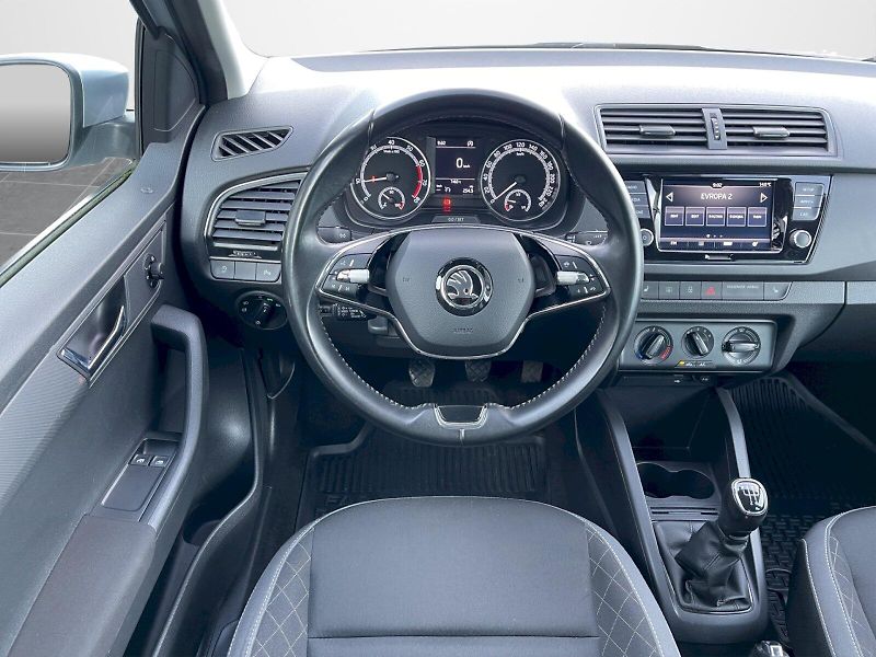 Škoda Fabia (2022) 1.0 TSI 70kW Ambition Plus - fotka 6 z 34