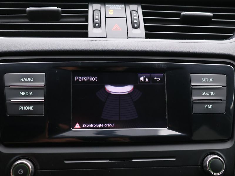 Škoda Octavia 1,2 TSI 63 kW Tempomat CZ - fotka 18 z 27