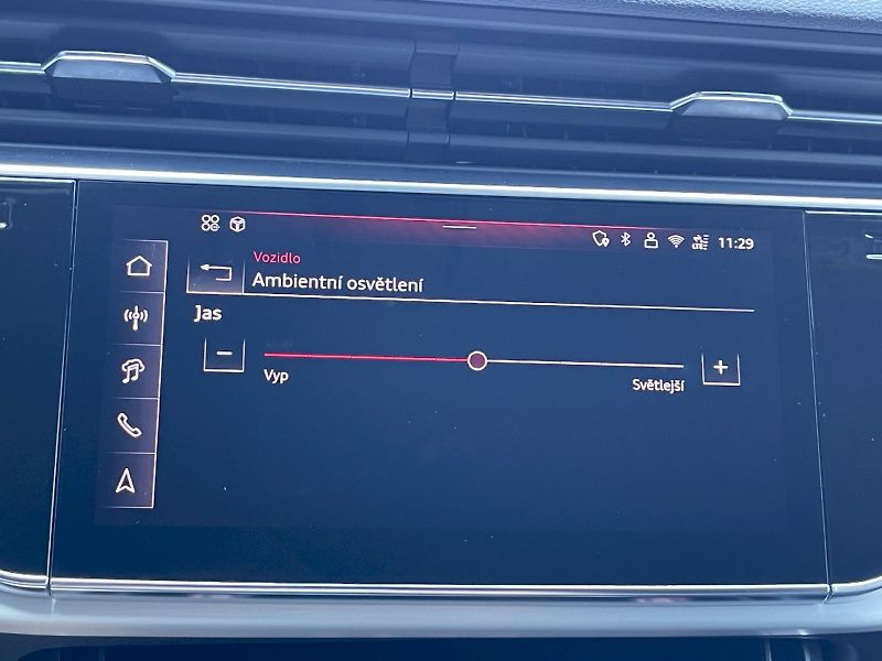 Audi Q7 (2024) 50 TDI 210 kW Quattro S-Line 7 - fotka 20 z 35