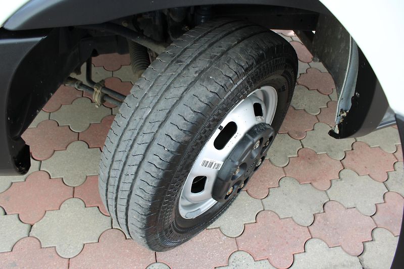 Iveco Daily 35C140 2,3 Sklápěč + klima - fotka 24 z 27