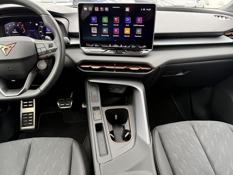 Cupra Terramar DSG 4WD 2,0 TSi 150 kW - fotka 11 z 24
