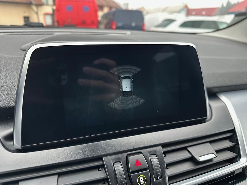 BMW Řada 2 (2021) 216d GT Luxury -CZ- 1.Majitel - fotka 16 z 21