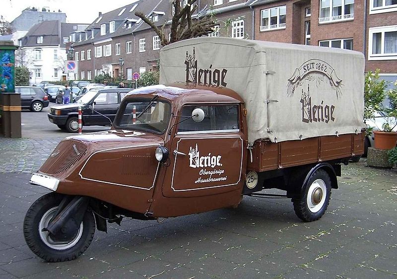 Tříkolka Tempo E400 z roku 1938.