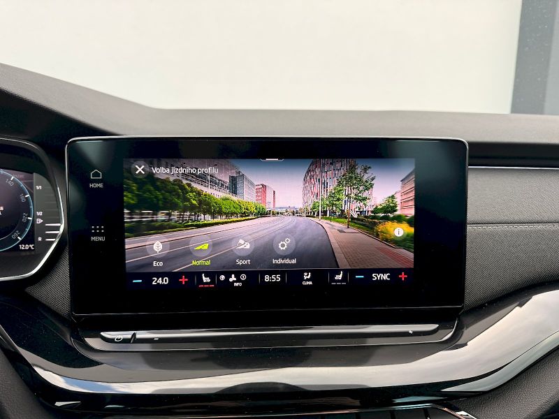 Škoda Octavia (2023) COM STY plus TD 110/2.0 A7A - fotka 30 z 35