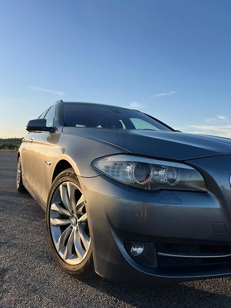BMW Řada 5 (2012) 535d, x-drive, automat, ČR - fotka 9 z 12