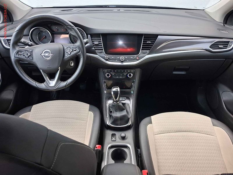 Opel Astra (2015) 1.4T, Innovation, LED, navi - fotka 8 z 19