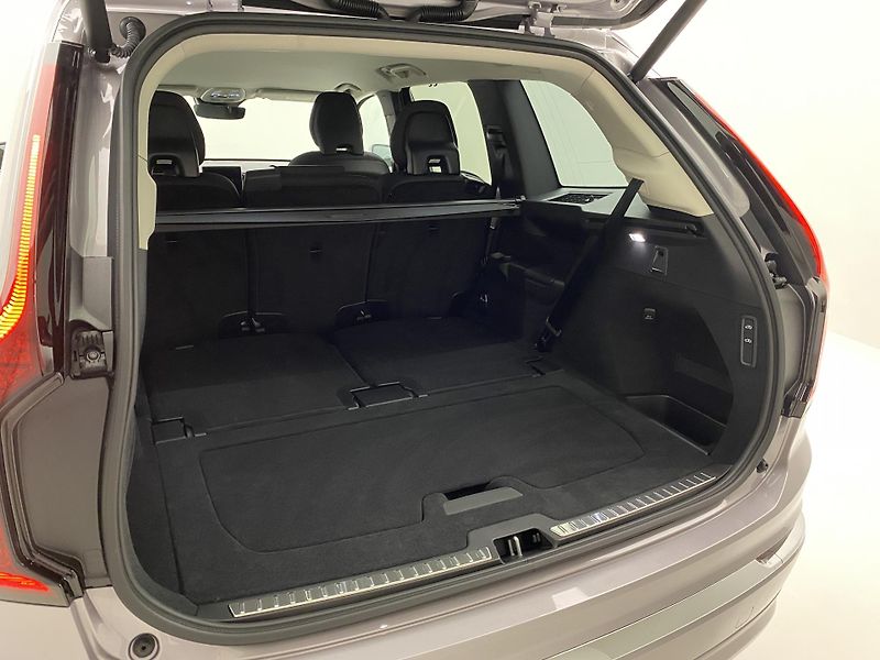Volvo XC90 (2025) B5 AWD AUT BRIGHT PLUS 7míst - fotka 5 z 76