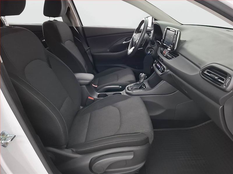 Hyundai i30 (2021) Smart 1.0 T-GDI, Automat - fotka 9 z 21