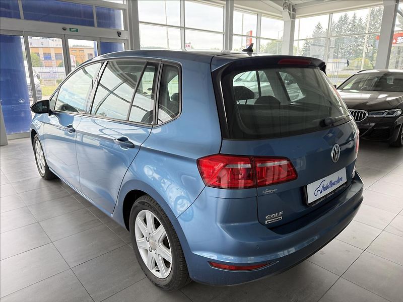 Volkswagen Golf Sportsvan 1,2   TSI 63kW,SERVISKA,2.MAJ - fotka 4 z 24