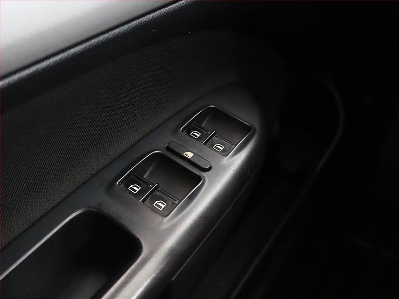 Škoda Octavia (2012) 2.0 TDI, Tempomat - fotka 14 z 14