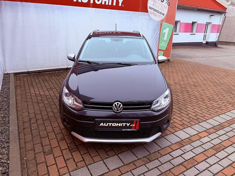 Volkswagen Polo Cross 1.2 TSi DSG, Navi - fotka 2 z 35