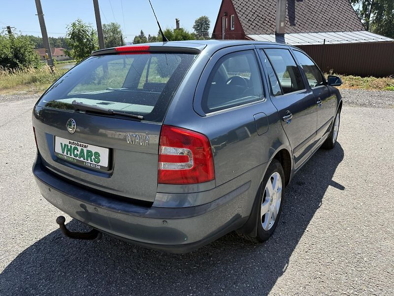 Škoda Octavia 1,6i 75kW ELEGANCE - fotka 4 z 20
