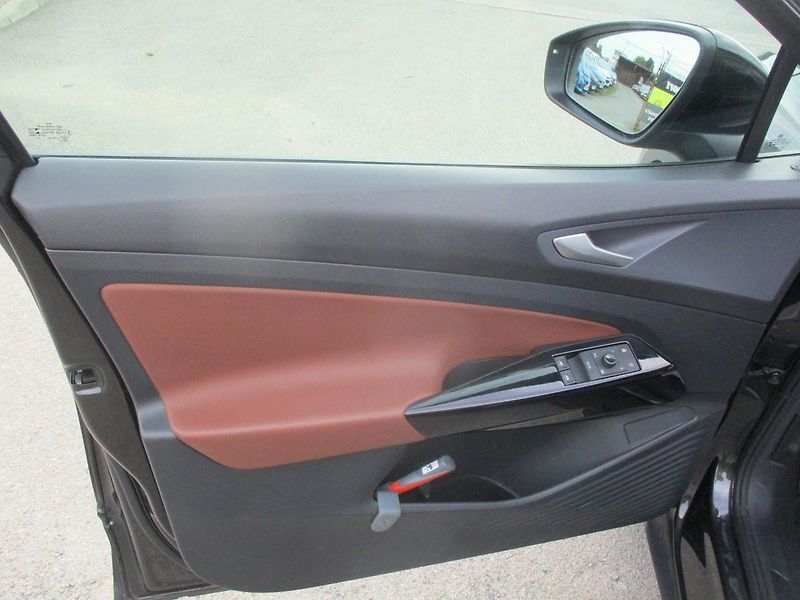 Volkswagen ID.4 150kW/77KWh PRO PERFO TEP.Č*TZ - fotka 12 z 50