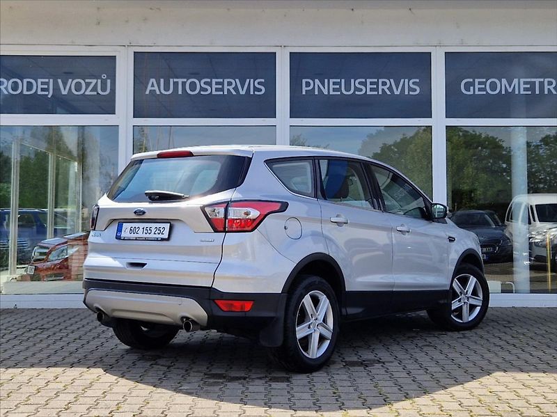Ford Kuga 1,5 i EB 88kW AC VÝHŘEV NOVSTK - fotka 5 z 36