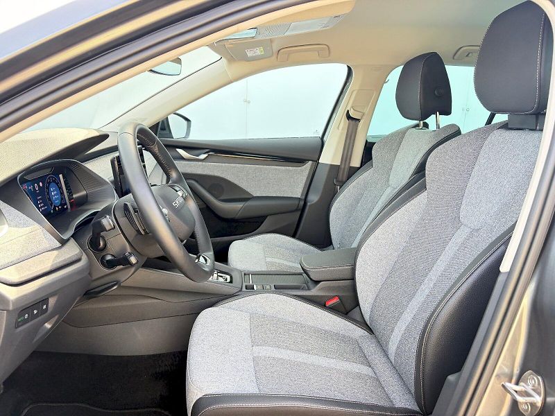 Škoda Octavia (2025) Combi M-HEV DSG 1.5 / 110kW / - fotka 6 z 35
