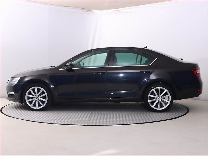 Škoda Octavia (2018) Style 1.6 TDI, Automat - fotka 3 z 20