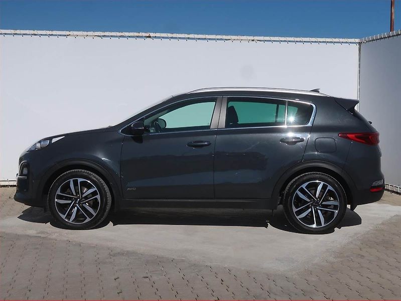 Kia Sportage (2019) Gold 1.6 T-GDI, 4X4, Automat - fotka 3 z 21
