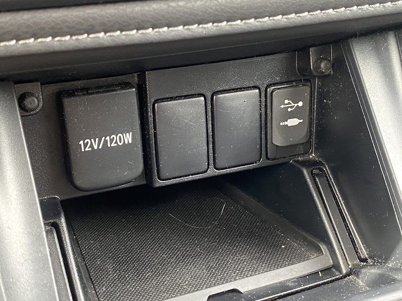 Toyota Auris 1.6i, ČR, Active, záruka - fotka 15 z 19