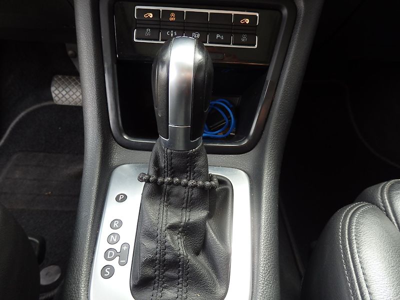 Volkswagen Sharan 2.0 TDI 130 kW - fotka 16 z 39