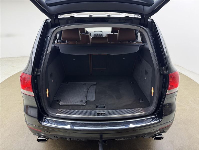 Volkswagen Touareg 3,0 165kW V6 NZ.TOP KŮŽE TAŽNÉ - fotka 42 z 42