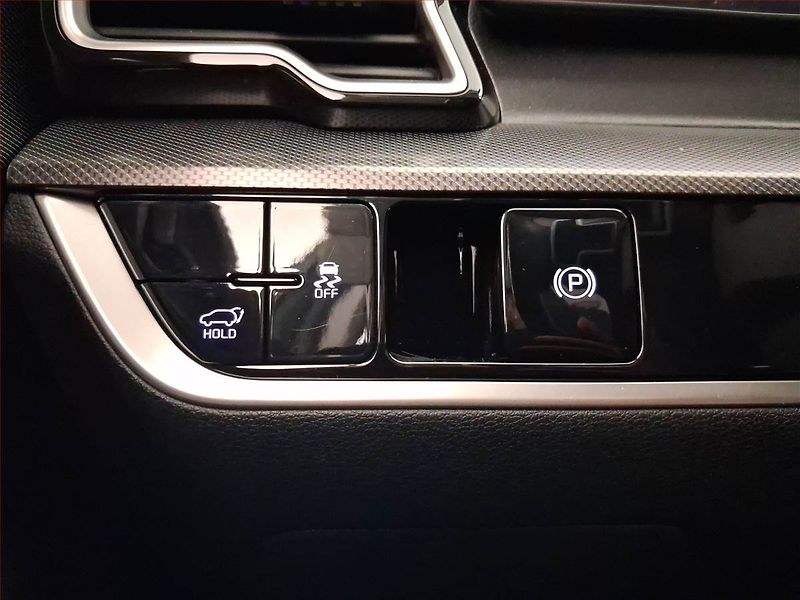 Kia Sportage (2023) 1.6 T-GDI MHEV - fotka 19 z 22