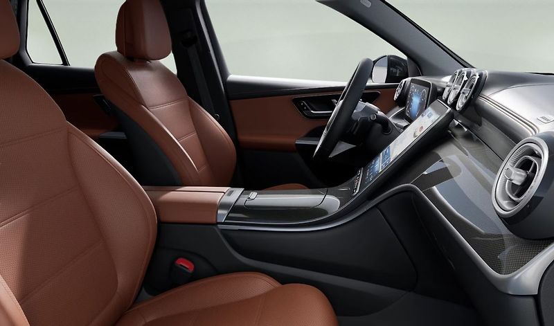 Mercedes-Benz GLC (2026) 200 d 4MATIC Edition 140 Years - fotka 9 z 11
