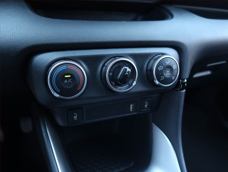 Toyota Yaris (2022) 1.5 VVT-i, ČR,1.maj, Tempomat - fotka 17 z 17