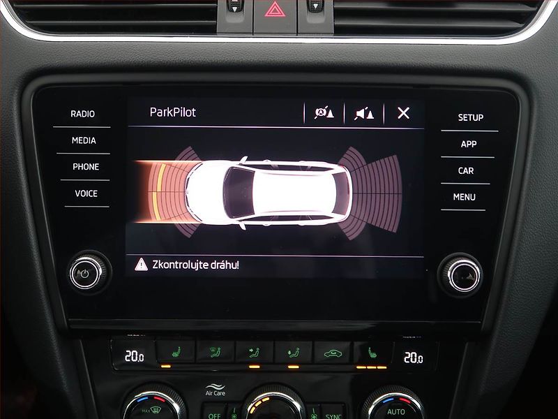 Škoda Octavia (2020) Style 1.6 TDI, ČR,1.maj - fotka 20 z 22
