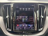 Volvo XC60 (2020) Momentum Pro B4 4x4 1.majitel - náhled 30