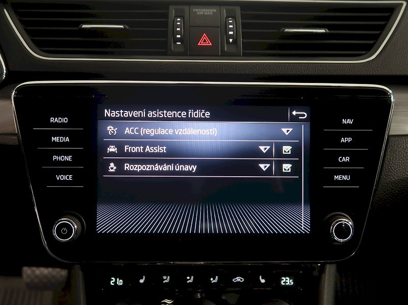 Škoda Superb (2021) STYLE 1.5TSI 110KW DSG - fotka 24 z 37
