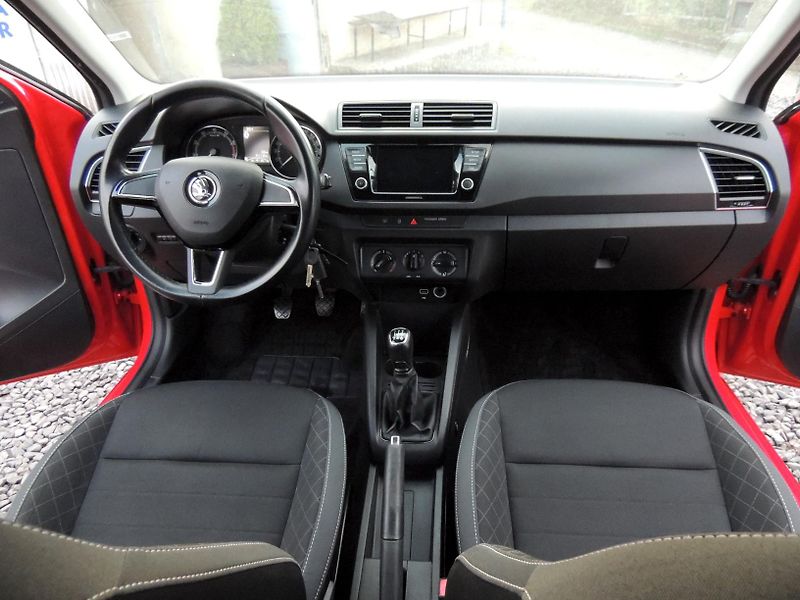 Škoda Fabia (2020) 1.0MPi,44kw,Amb,ČR,1.maj.TZ - fotka 11 z 45