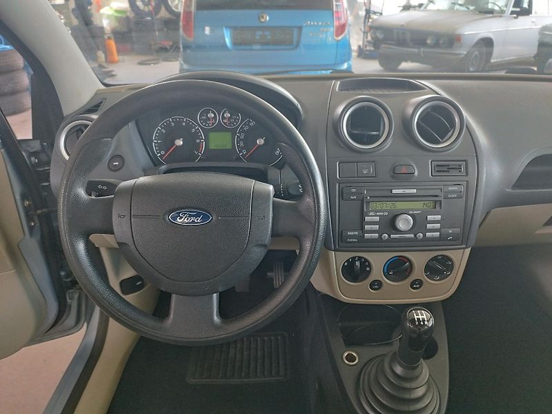 Ford Fiesta (2007) 1,4I,59KW,5.DV.KLIMA,SER.KN - fotka 17 z 22
