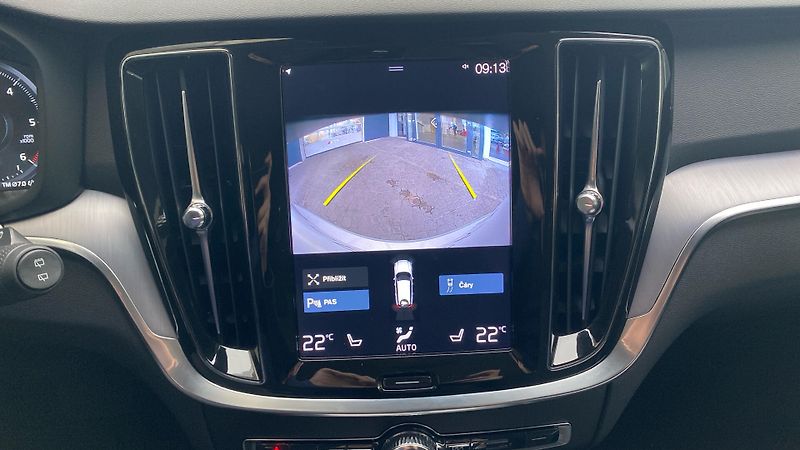 Volvo V60 Cross Country Pro, B4 AWD, 145 - fotka 24 z 29