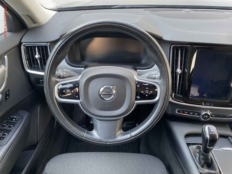 Volvo V90 (2018) 2.0d3, LED, světla - fotka 11 z 21