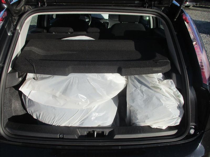 Fiat Punto 1,2 i, aut.klima,servis,1.maj, - fotka 10 z 33