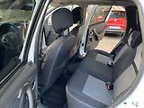Dacia Duster 1,6 i ČR,SERVISKA - náhled 17