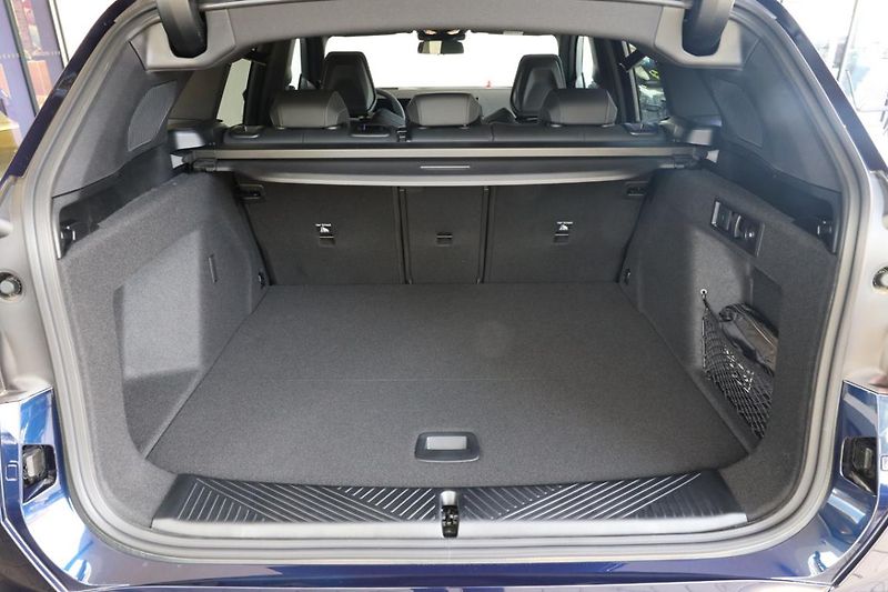 BMW X3 M50 xDrive - fotka 8 z 18