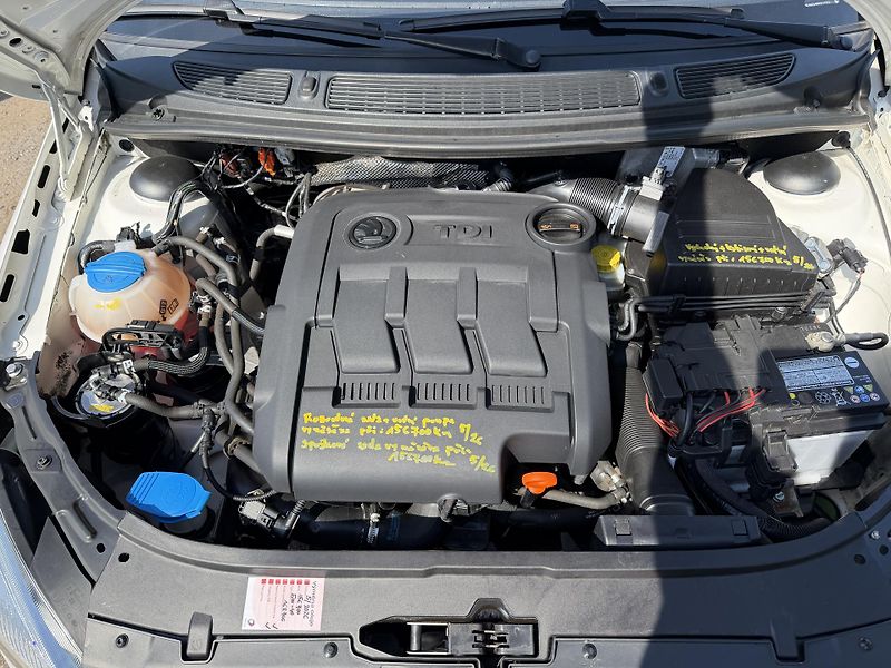 Škoda Praktik 1.2 TSI - fotka 16 z 19