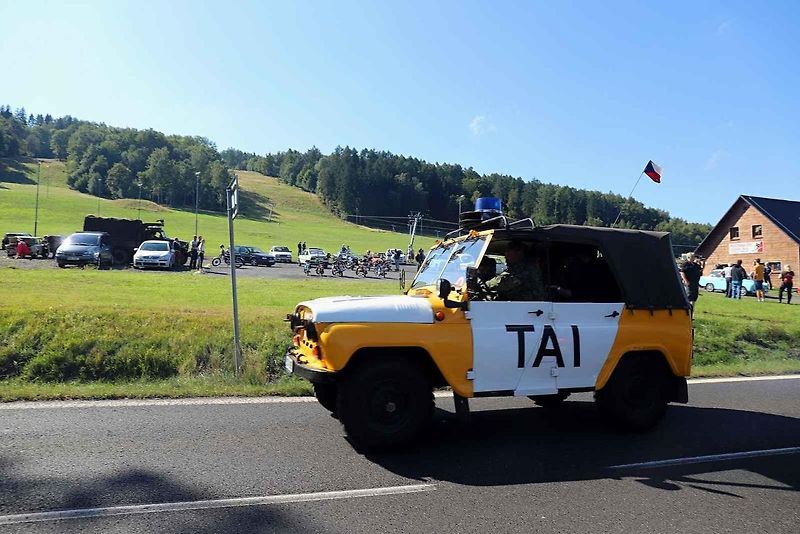 V Dolním Podluží si dali sraz majitelé strojů z dob budování socialismu.