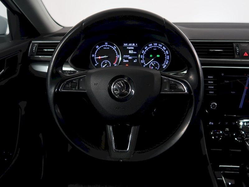 Škoda Superb (2019) AMBITION 2.0TDI 110KW DSG CANT - fotka 16 z 38
