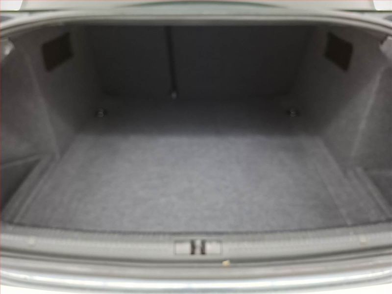 Audi A4 (2001) 2.5 TDI , 4X4, nová STK - fotka 13 z 14