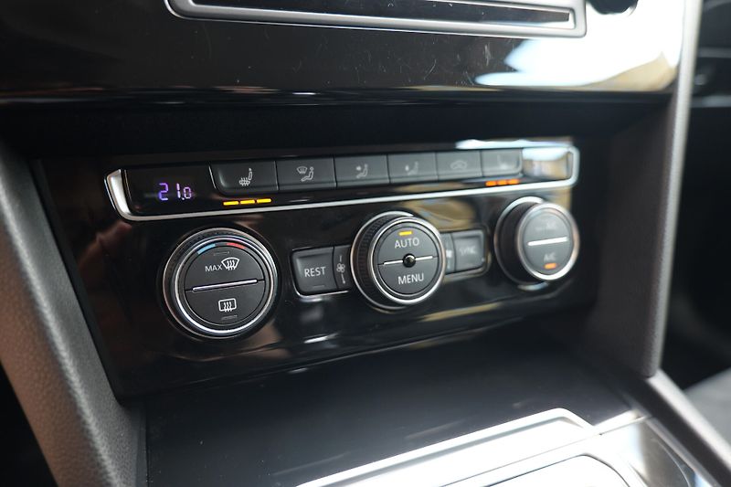 Volkswagen Passat - fotka 31 z 35