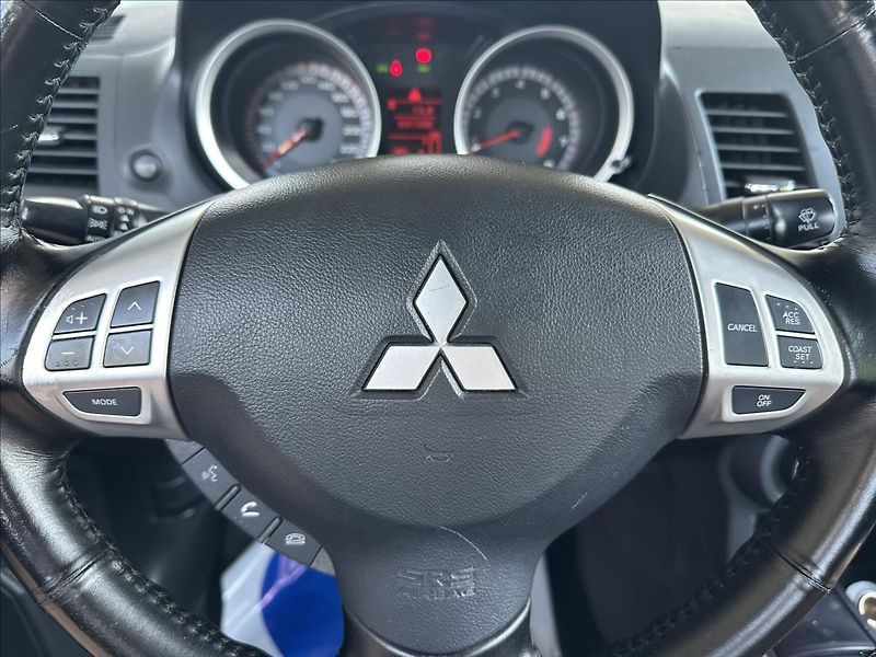 Mitsubishi Lancer 1,8 tažné - fotka 20 z 22