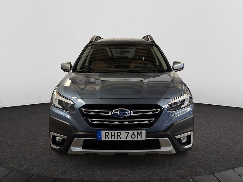 Subaru Outback 2.5i 4WD Touring + tažné - fotka 2 z 22
