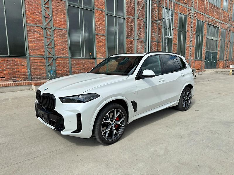 BMW X5 (2024) xDrive 30d M PAKET - fotografie inzerátu