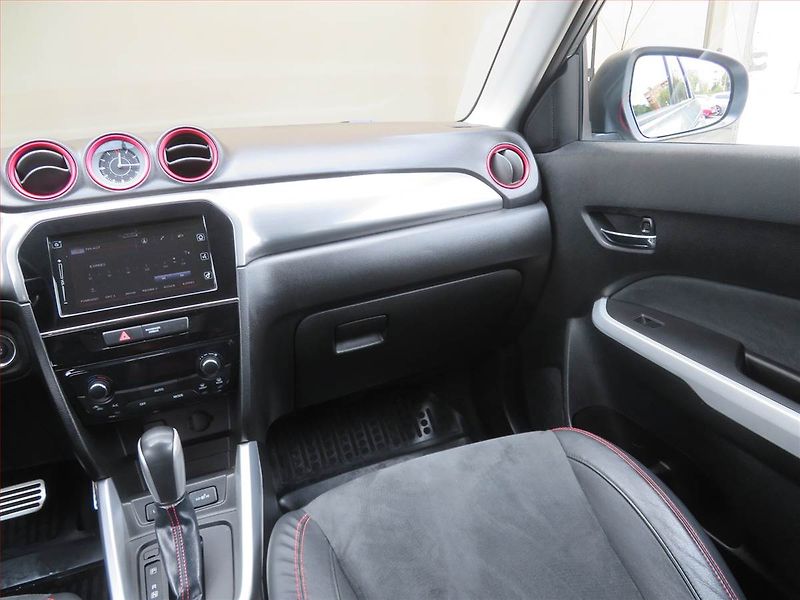 Suzuki Vitara (2016) 1.4 BoosterJet, 4X4, Automat - fotka 8 z 19