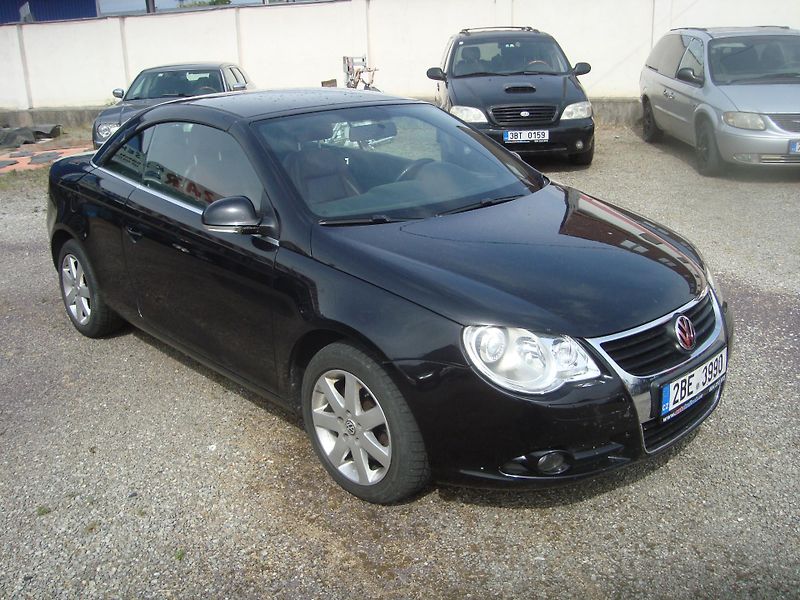 Volkswagen EOS (2007) 2,0 TDI Cabrio - fotka 2 z 19