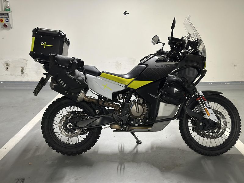 Husqvarna Norden 901 (2023) - fotka 4 z 8