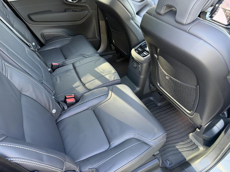 Volvo XC90 T8 ULTRA DARK,AWD,360,POLESTAR - fotka 24 z 31