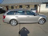Škoda Octavia 1,6 - náhled 4